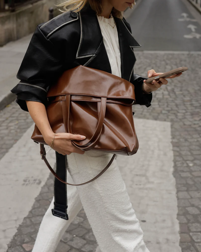 Scherm_afbeelding_2025-09-16_om_13.11.46 Voyae PRS Bag - Camel Brown - Afbeelding 1