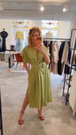 Milla Long Belt Dress -Kiwi - Afbeelding 2