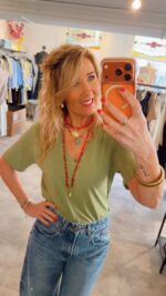 Milla V-Neck Tee - Olive - Afbeelding 3