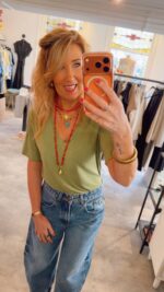 Milla V-Neck Tee - Olive - Afbeelding 2