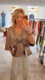 Rivina Heavy Sateen Blouse - Dark Taupe