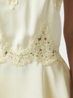 Kaela Heavy Sateen Lace Top - Light Yellow - Afbeelding 4