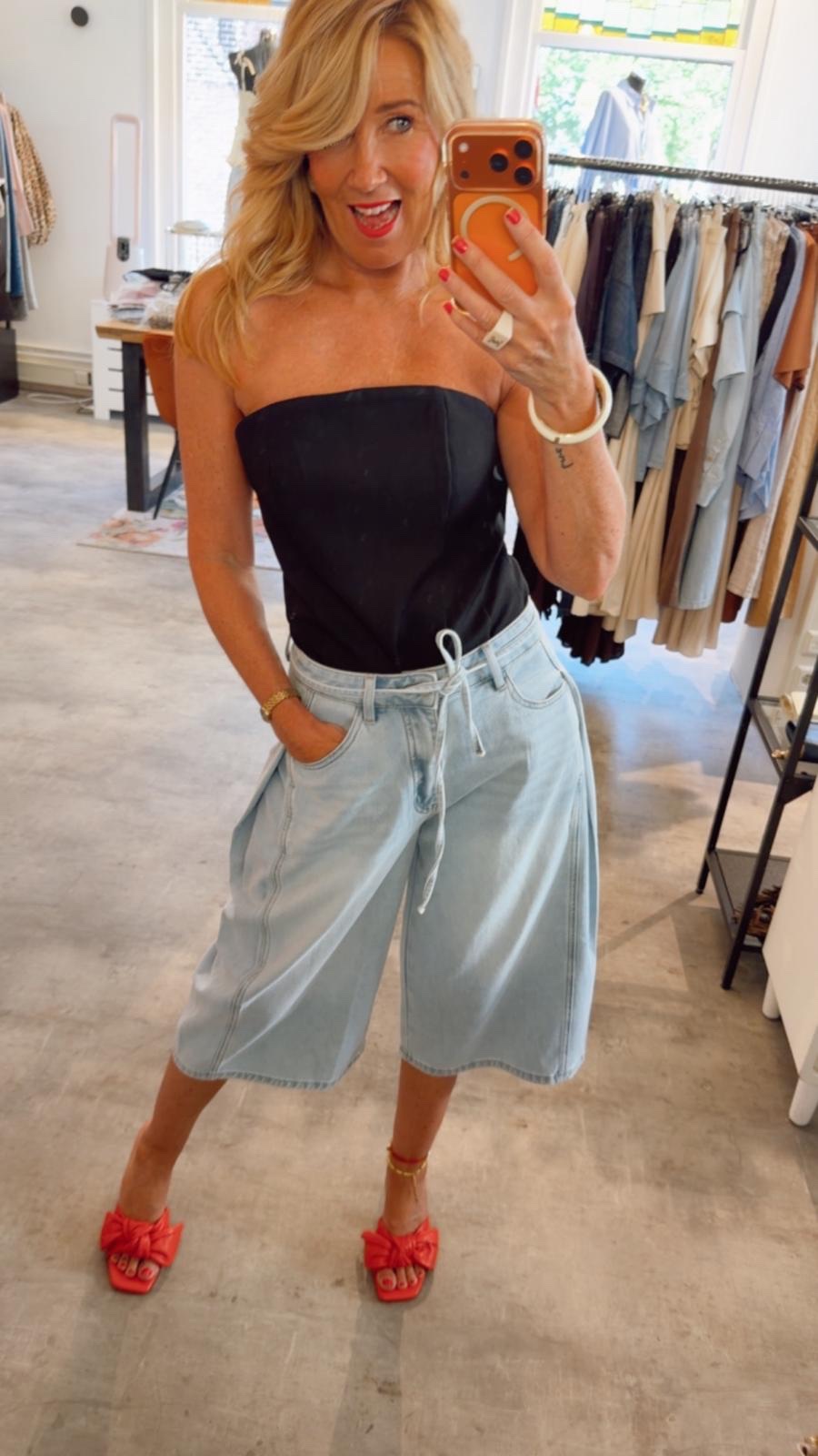 18b88827-3c21-40f3-a9df-ed80aeaec2d2 Jeans Jort - Light Denim - Afbeelding 1