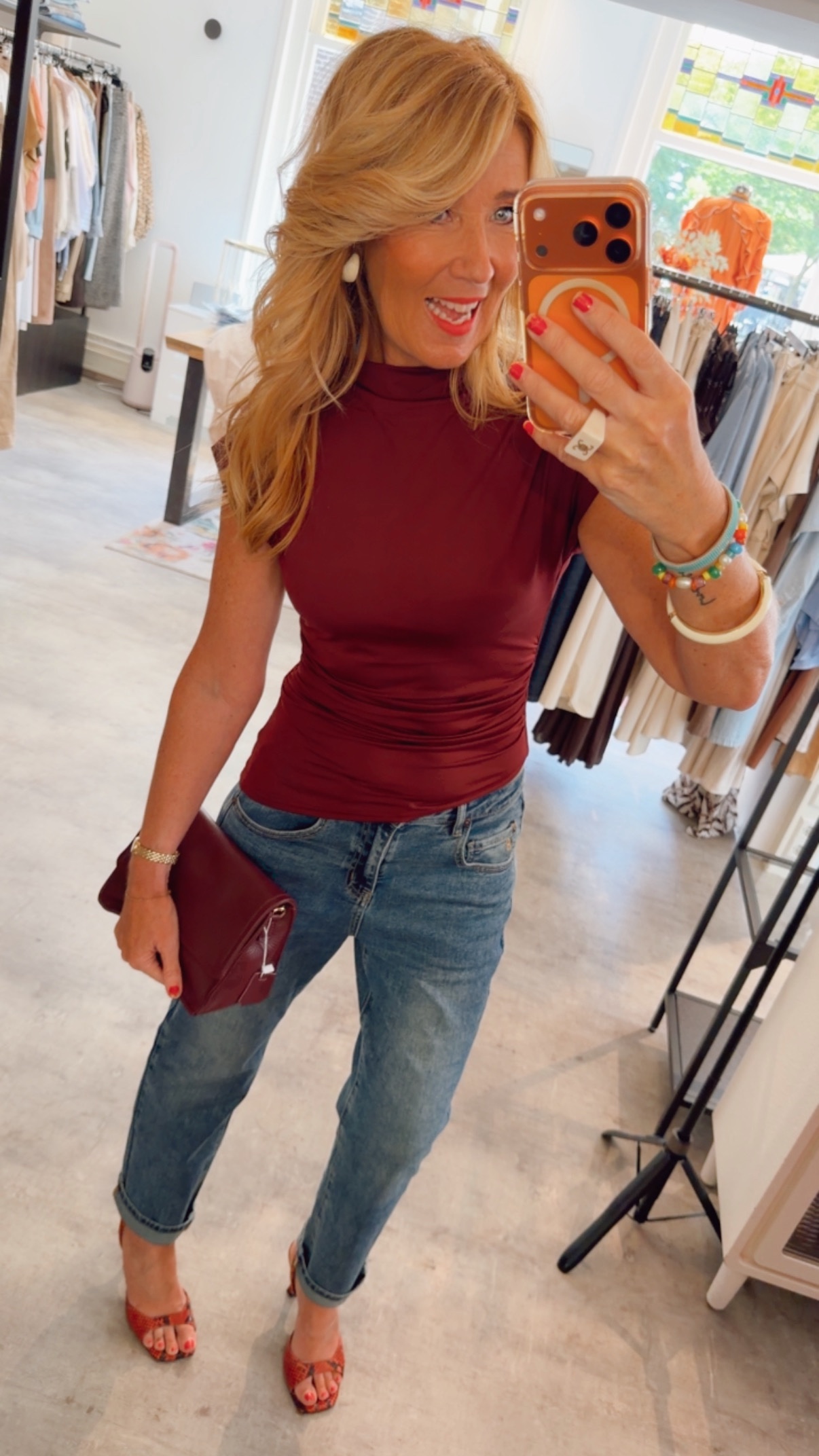 eid517730056194021cameraposition1-442 Bardot Top - Bordeaux - Afbeelding 1