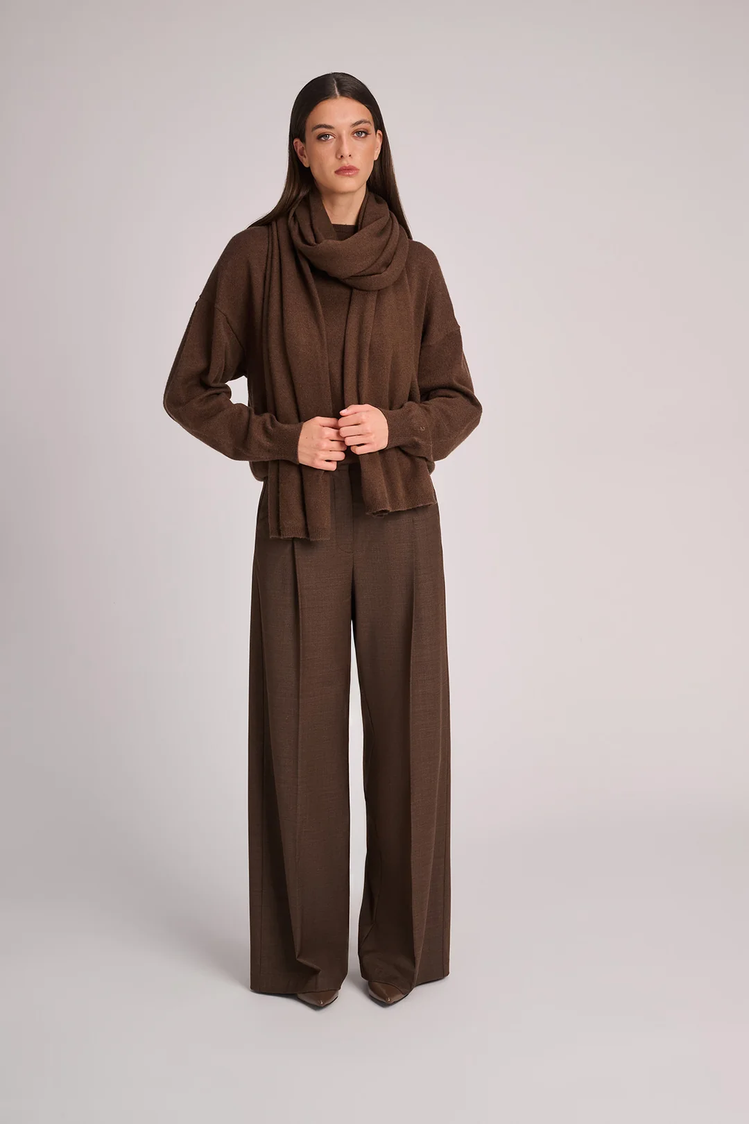 pull_agata_vison_scarf_daphne_vison_trousers_edith_march23_-37900 Edith Trousers - Vision - Afbeelding 1