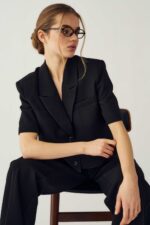N-Leanne SS Cropt Blazer - Black - Afbeelding 3